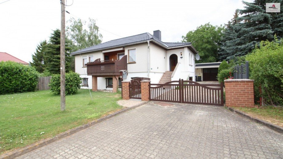 Front Einfamilienhaus Aschersleben OT Freckleben