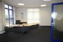 B�ro Produktionshallen mit B�ro und Sozialtrakt