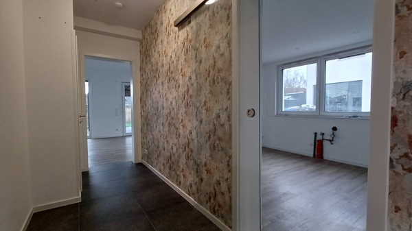 Diele zur K�che und Wohnzimmer Doppelhaush�lfte Burg