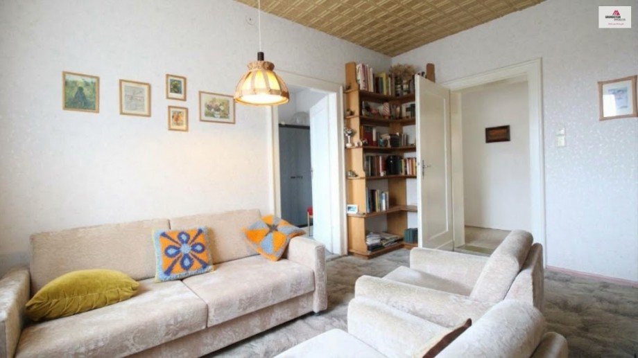 Zimmer 1 OG Zweifamilienhaus Aschersleben