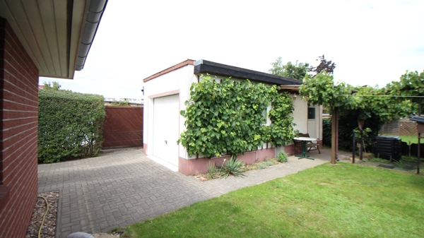 Garage mit Werkstatt Einfamilienhaus Zielitz