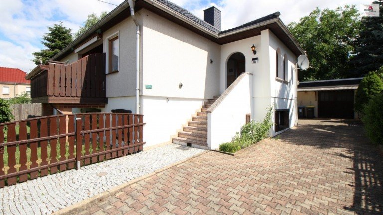 Seitlich Aschersleben OT Freckleben Einfamilienhaus Gepflegtes Einfamilienhaus mit Einliegerwohnung