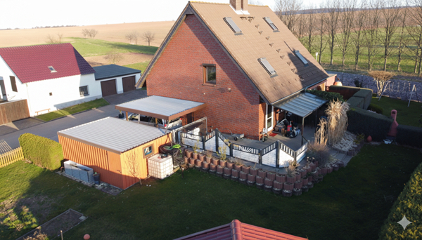 Nordseite Doppelhaush�lfte Ballenstedt