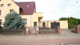 Hauptbild Ihr neues Zuhause in Aschersleben: Doppelhaushälfte mit viel Freiraum & Garage!