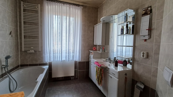 Bad Zweifamilienhaus L�derburg