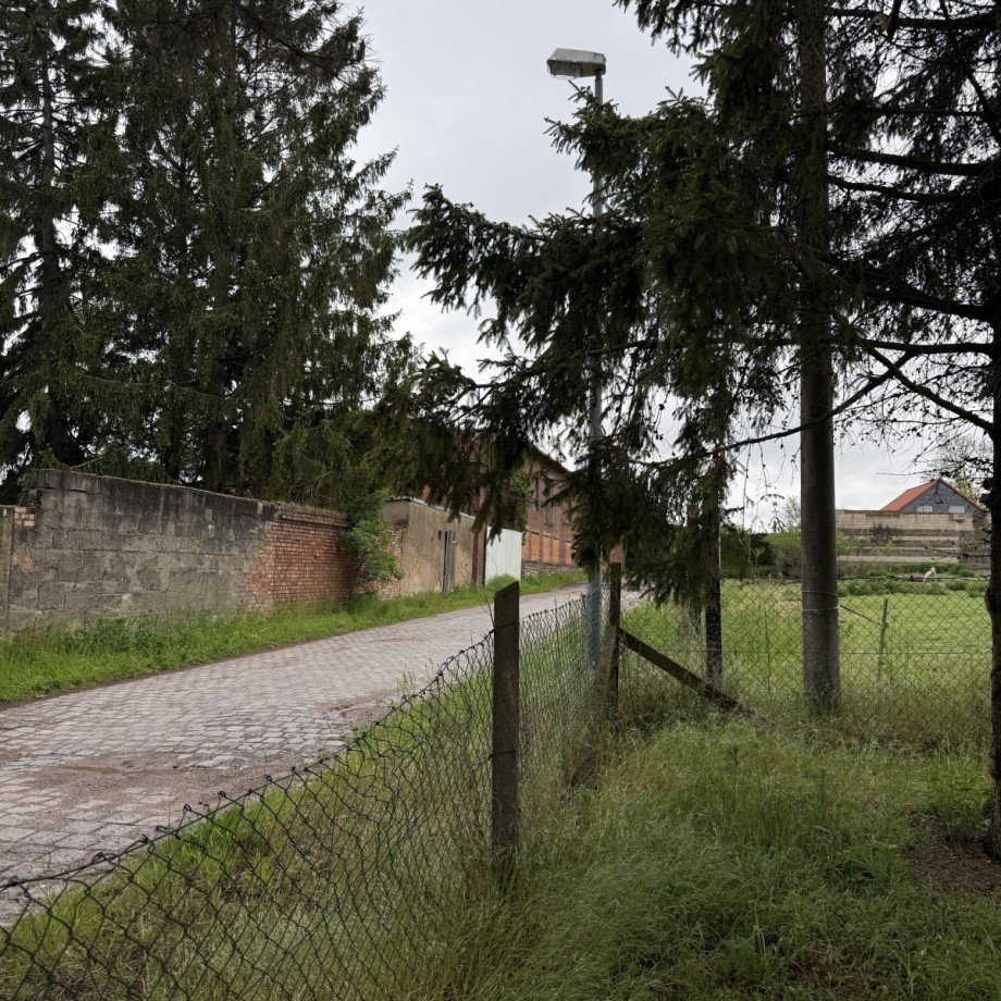 Stra�e Wohngrundst�ck K�nnern OT Belleben