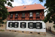 Hauptbild Hochwertig zum luxuriösen Einfamilienhaus umgebaut, mit Einliegerwohnung im Dachgeschoss !