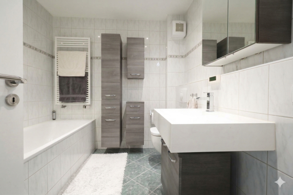 Bad mit Dusche und Wanne Erdgeschosswohnung Aschersleben