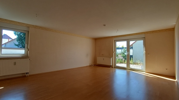 Wohnzimmer EG Mehrfamilienhaus Halberstadt