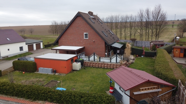 Gartenansicht Doppelhaush�lfte Ballenstedt