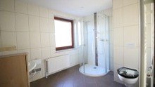 Bad * Einfamilienhaus mit knapp 120 m� Wohnfl�che und ausgebautem Keller *